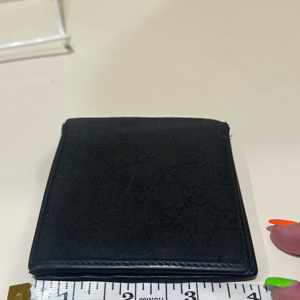 Gucci Black Monogrammed Men’s Bifold Wallet - Picture 13 of 13